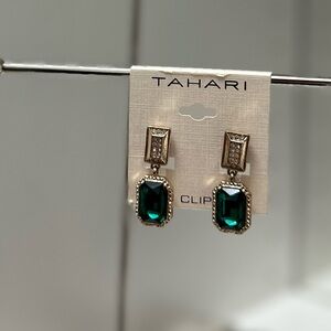 Tahari emerald clip on earrings
